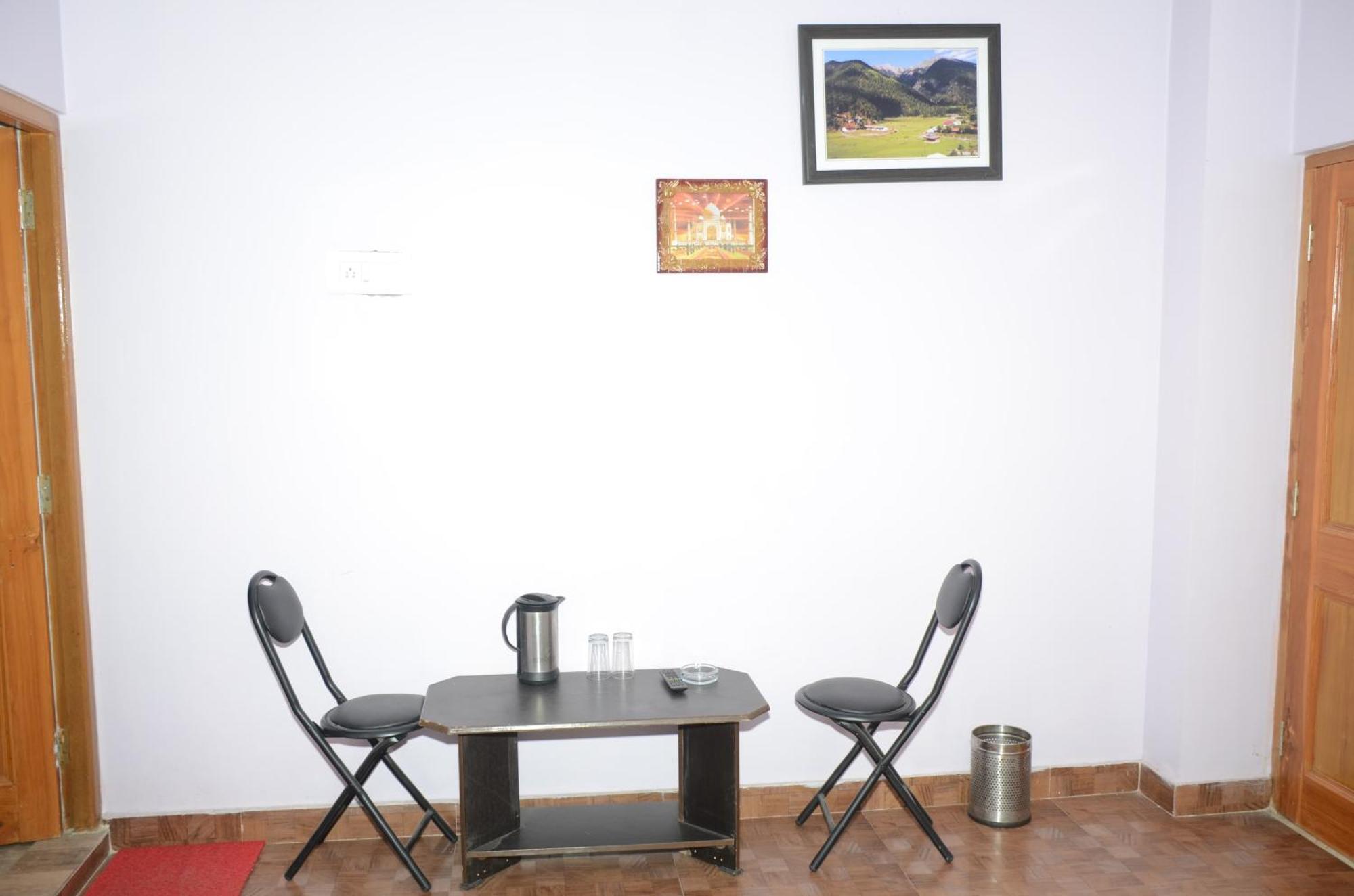Hotel Alpine View Sarāhan Екстериор снимка