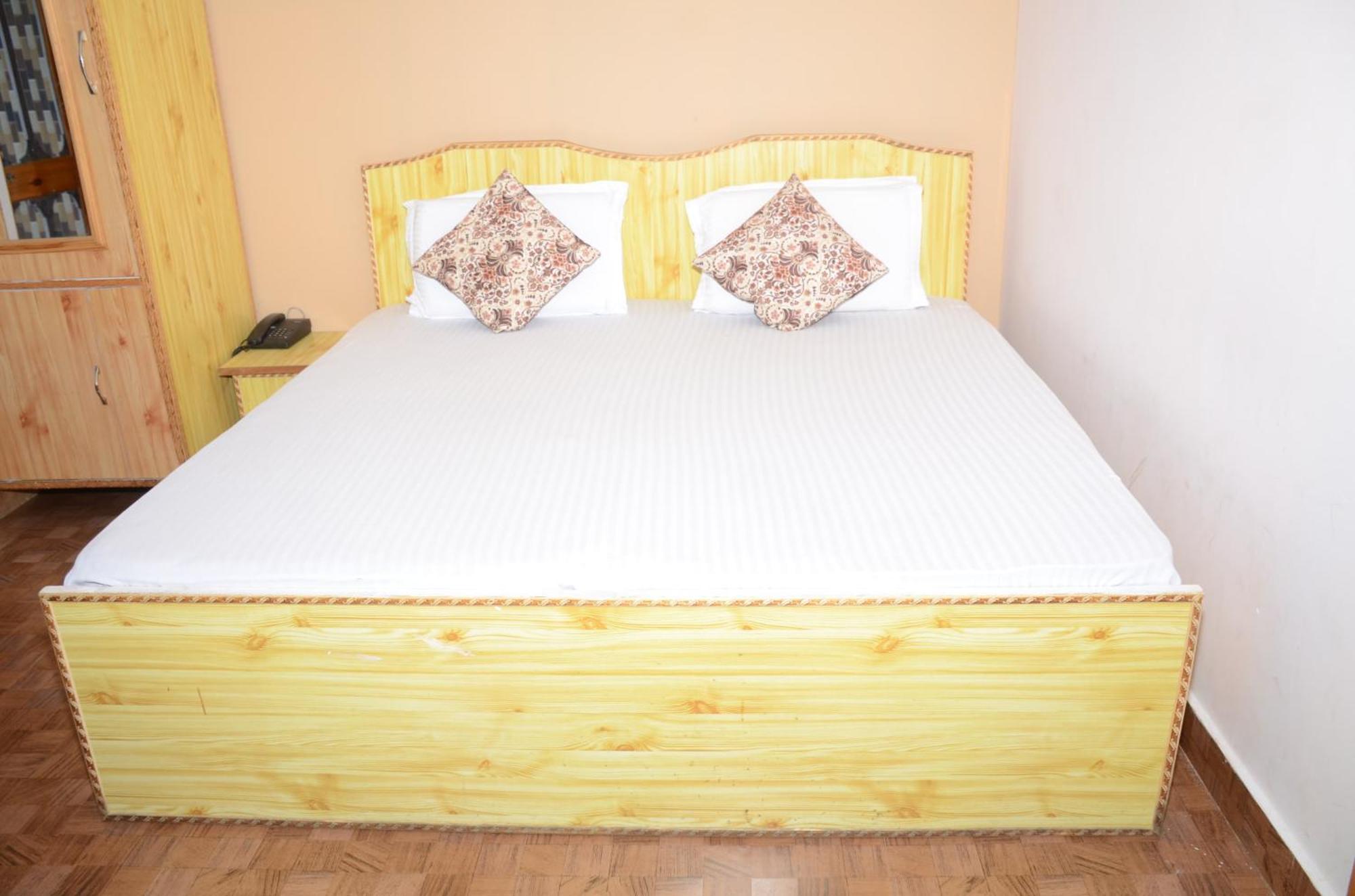 Hotel Alpine View Sarāhan Екстериор снимка
