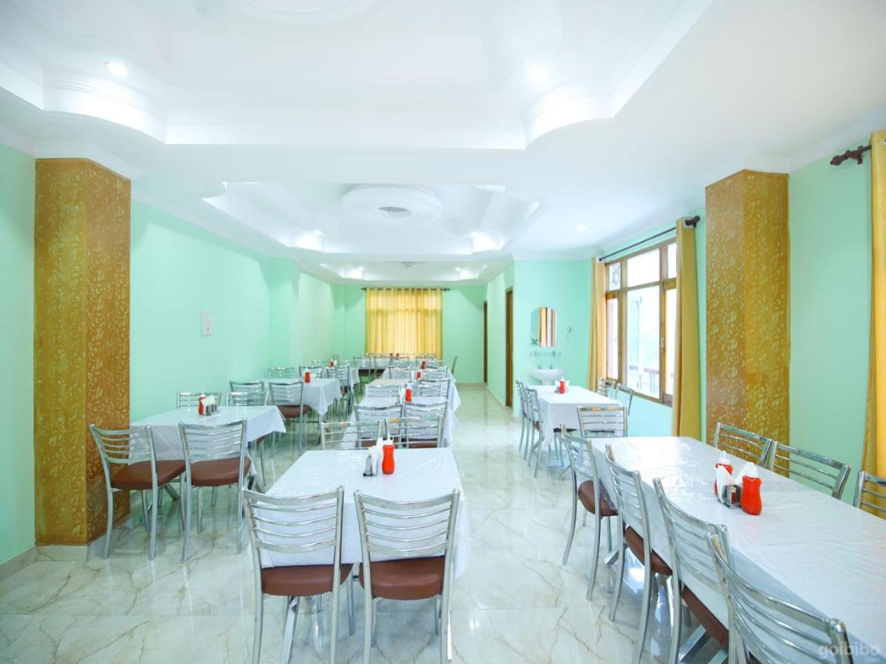 Hotel Alpine View Sarāhan Екстериор снимка